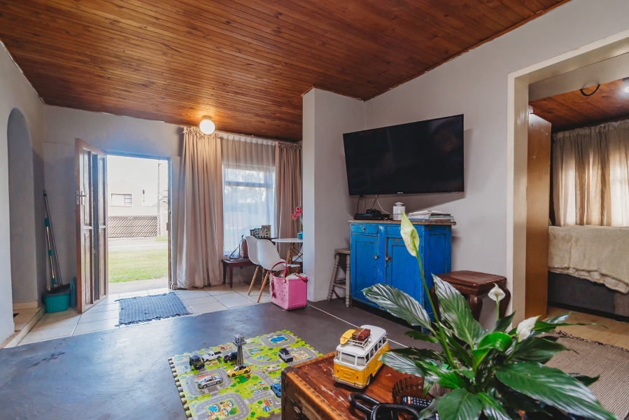 5 Bedroom Property for Sale in Blanco Western Cape